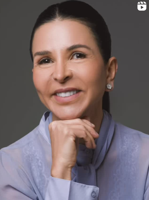 Foto da Dra. Cláudia Kalil